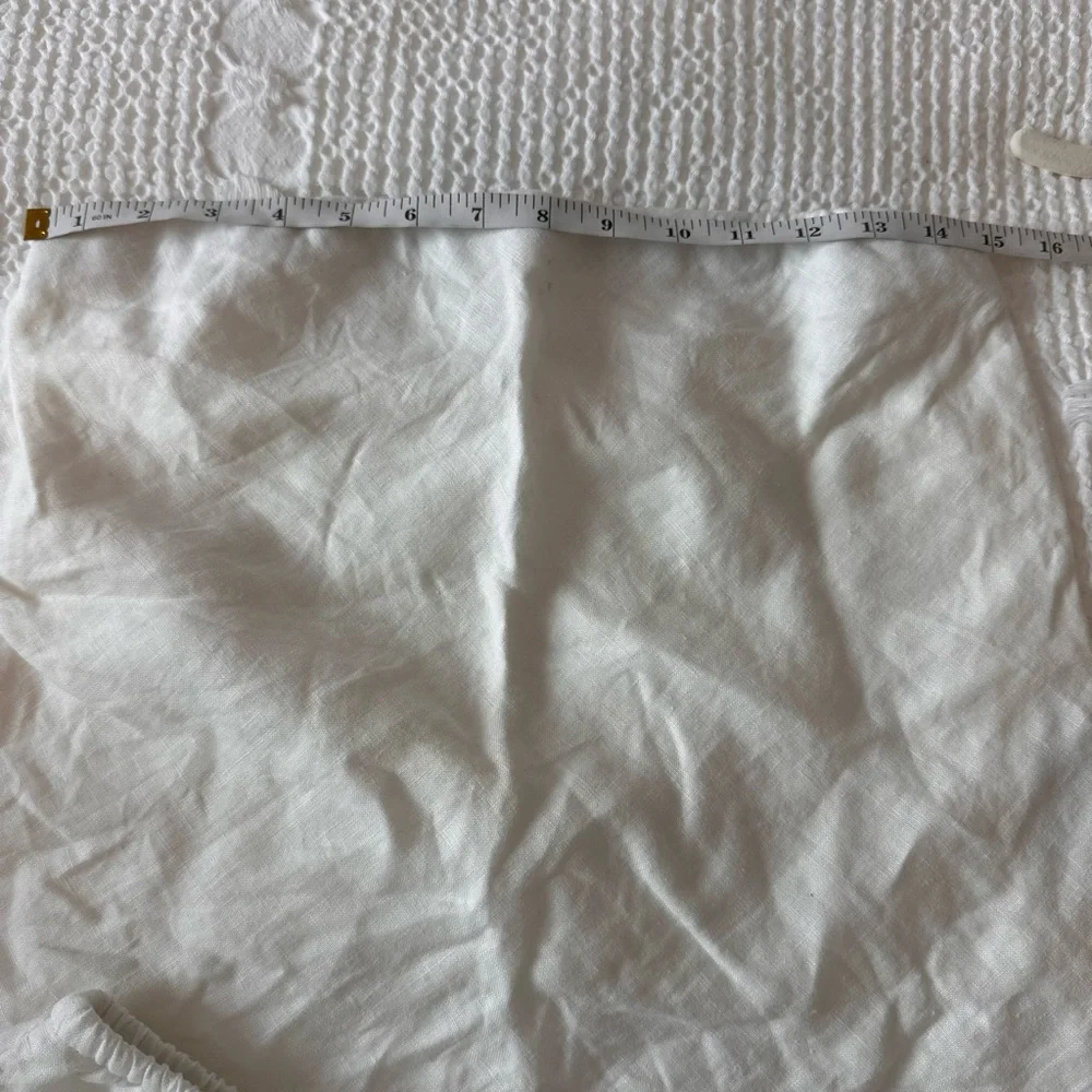 Reformation Linen Set - Picture 8 of 10